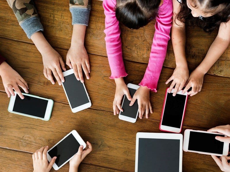 6 Effective Ways to Reduce Screen Time